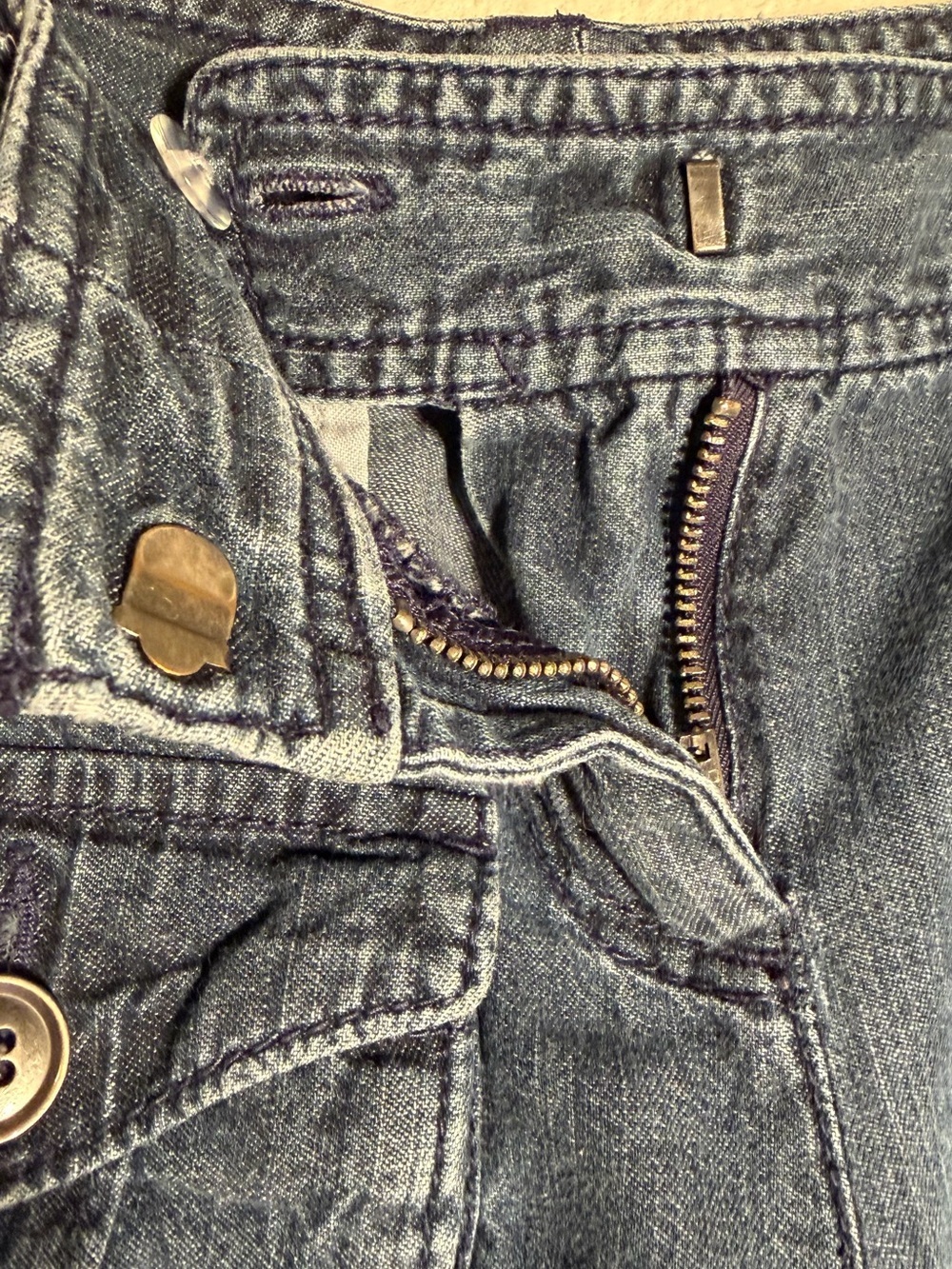LOFT Dark Blue Jean Cargo Shorts - Picture 9 of 10